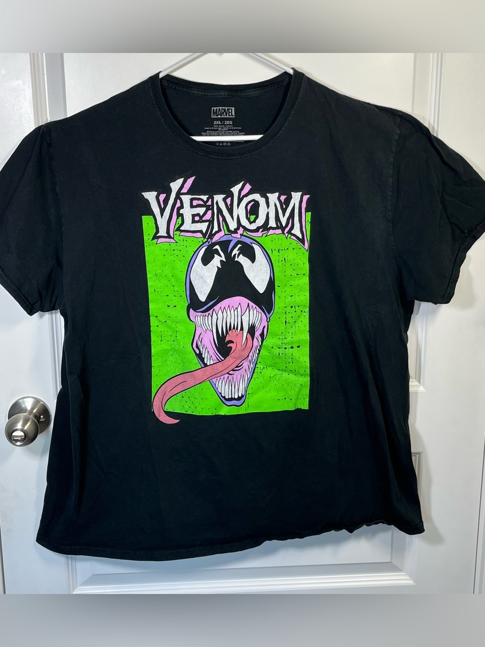 Marvel Venom Mens 2XL Black Neon Graphic Comic Tee